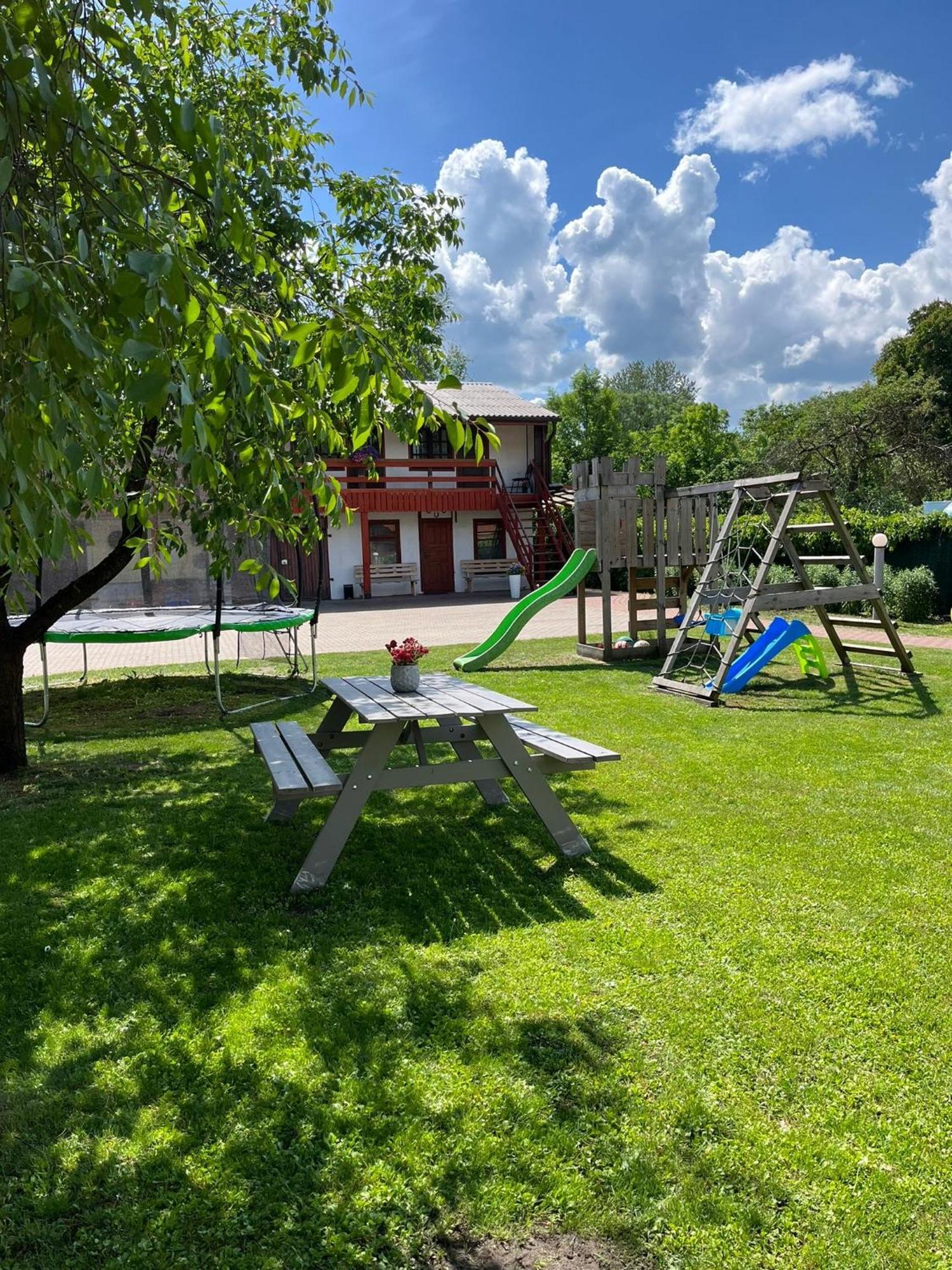 Viesu Nams Pupa Hotel Kuldiga Exterior photo